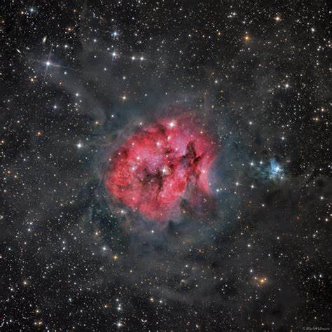 IC-5146-繭星云