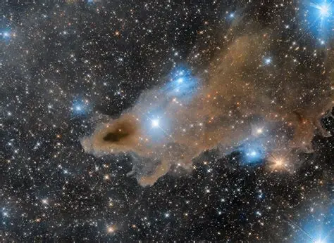 LDN-1235-鯊魚(yú)星云